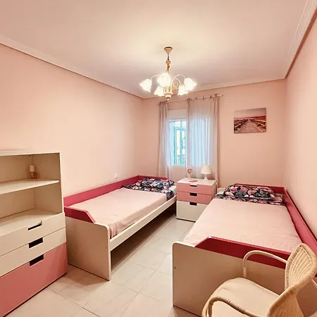 Appartement Con Piscina Y Vistas Al Mar-la Mata Torrevieja